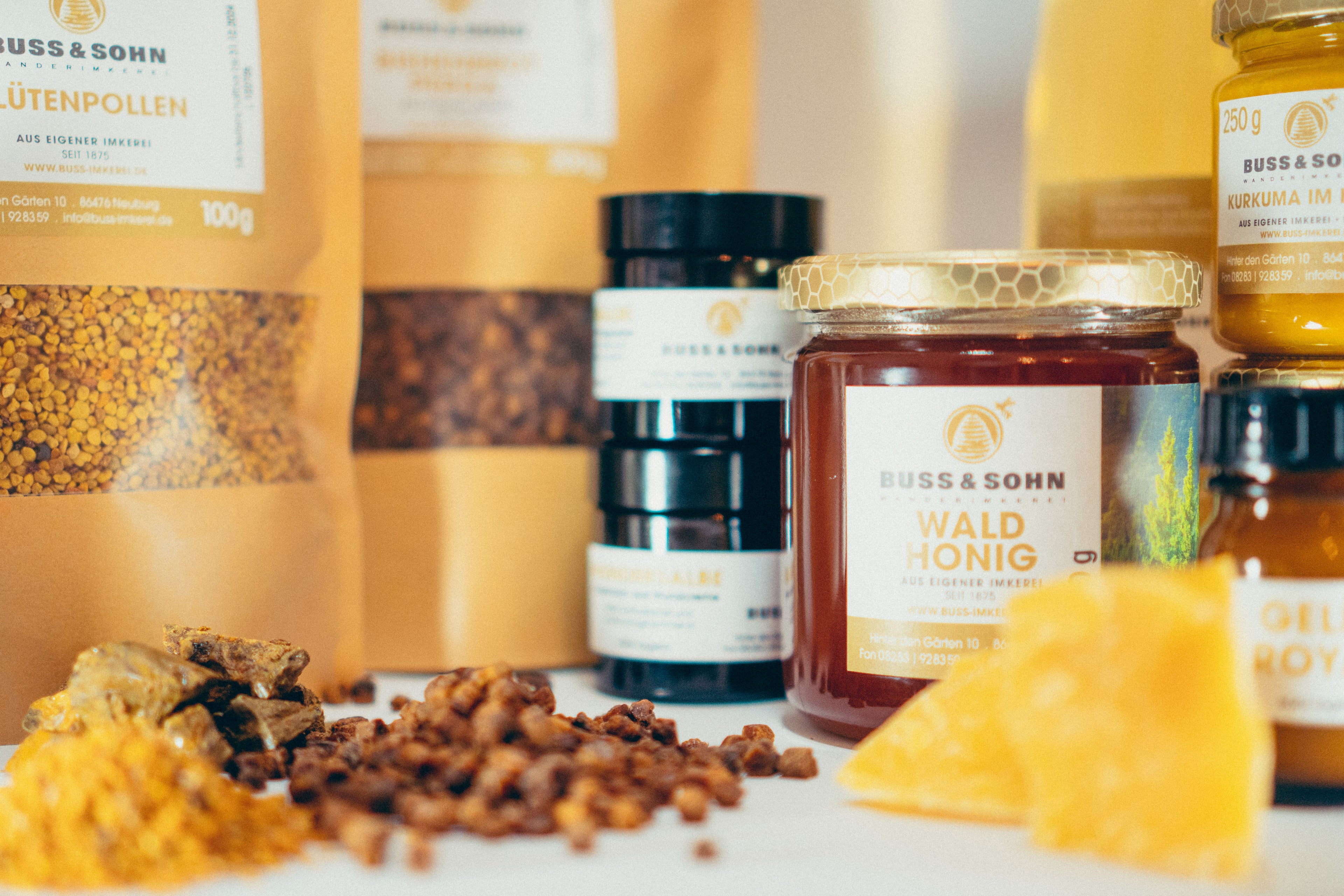 Imkerei Buss & Sohn - Roh Honig, Propolis, Bienenbrot , Blütenpollen, Bienenwachs direkt vom Imker